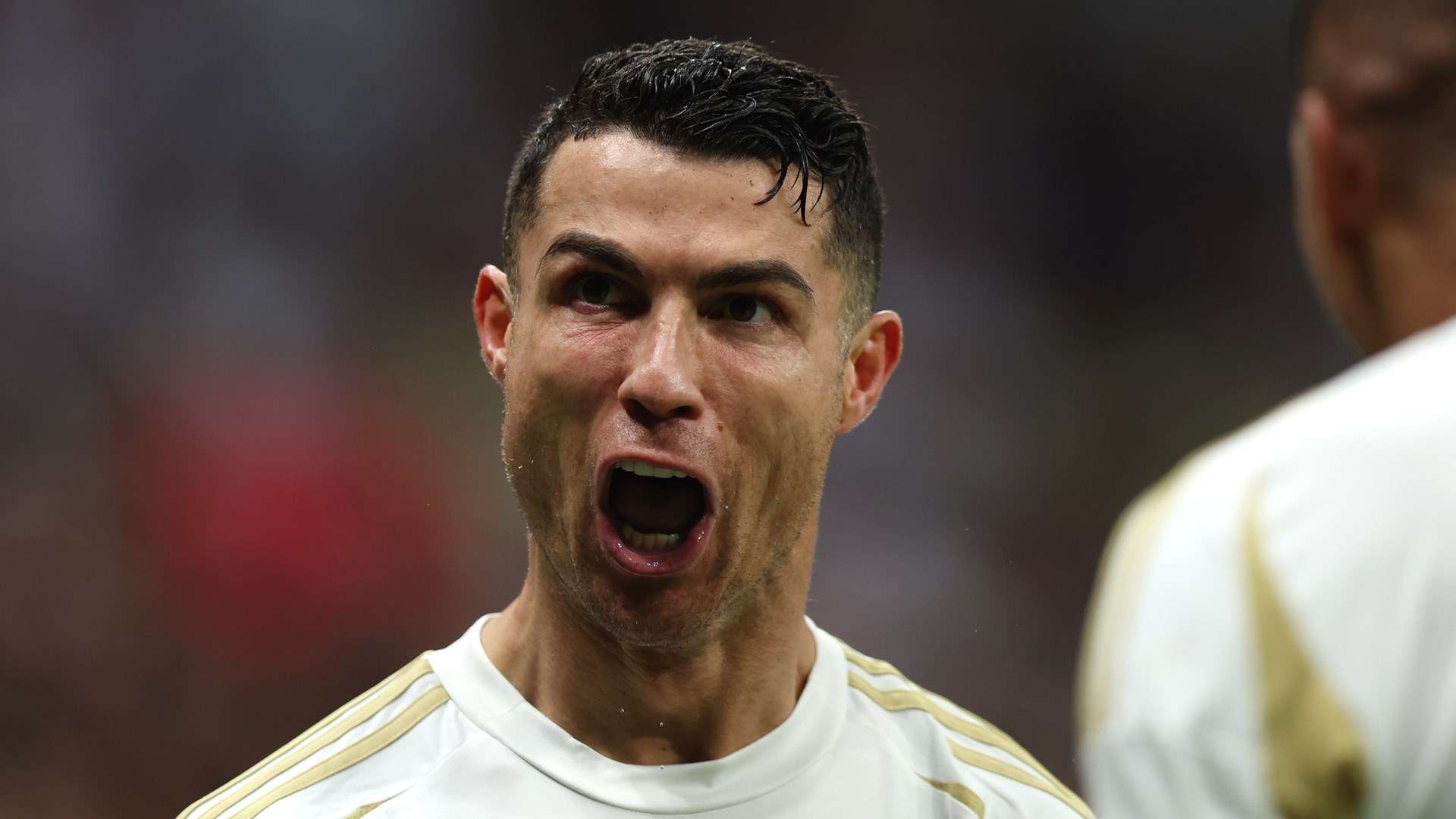 例如向球迷 例如向球迷