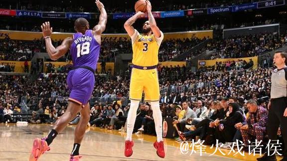 克内克特爆砍35分布朗尼添4分2板 湖人险胜太阳